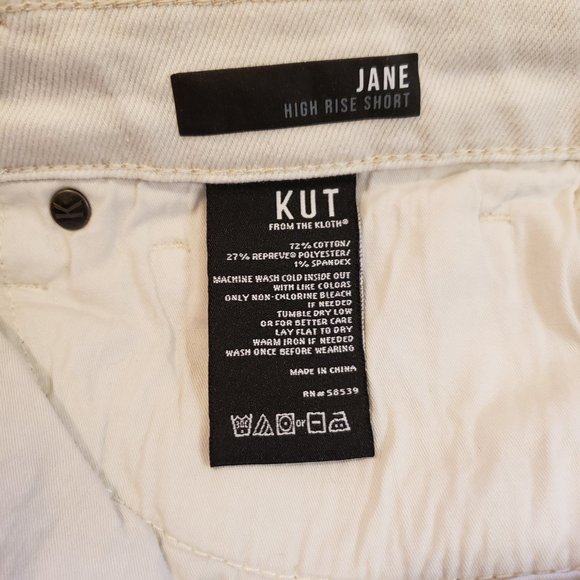 Kut from the Kloth Jane High Rise Distressed White Denim Short size 10 - Picture 9 of 11